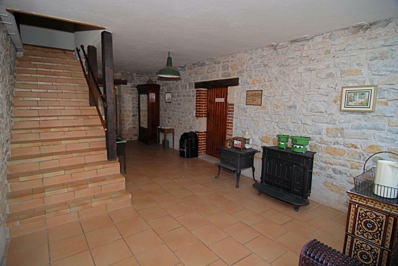 Chambres D'Hotes Domaine Du Bourg Gannay-sur-Loire Zewnętrze zdjęcie